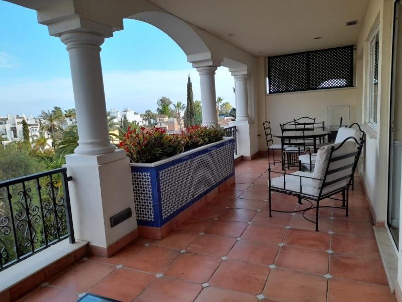 Apartamentos Guadalpin Boutique Marbella Bagian luar foto