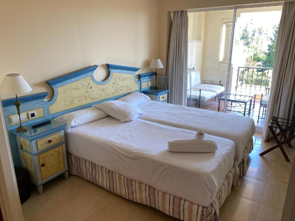 Apartamentos Guadalpin Boutique Marbella Bagian luar foto