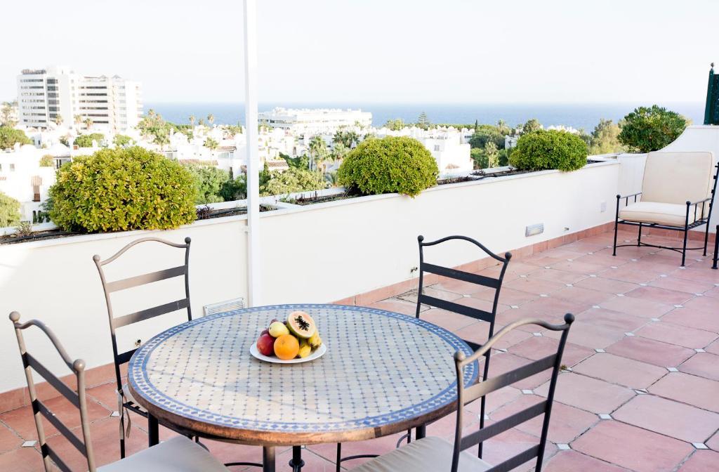 Apartamentos Guadalpin Boutique Marbella Ruang foto